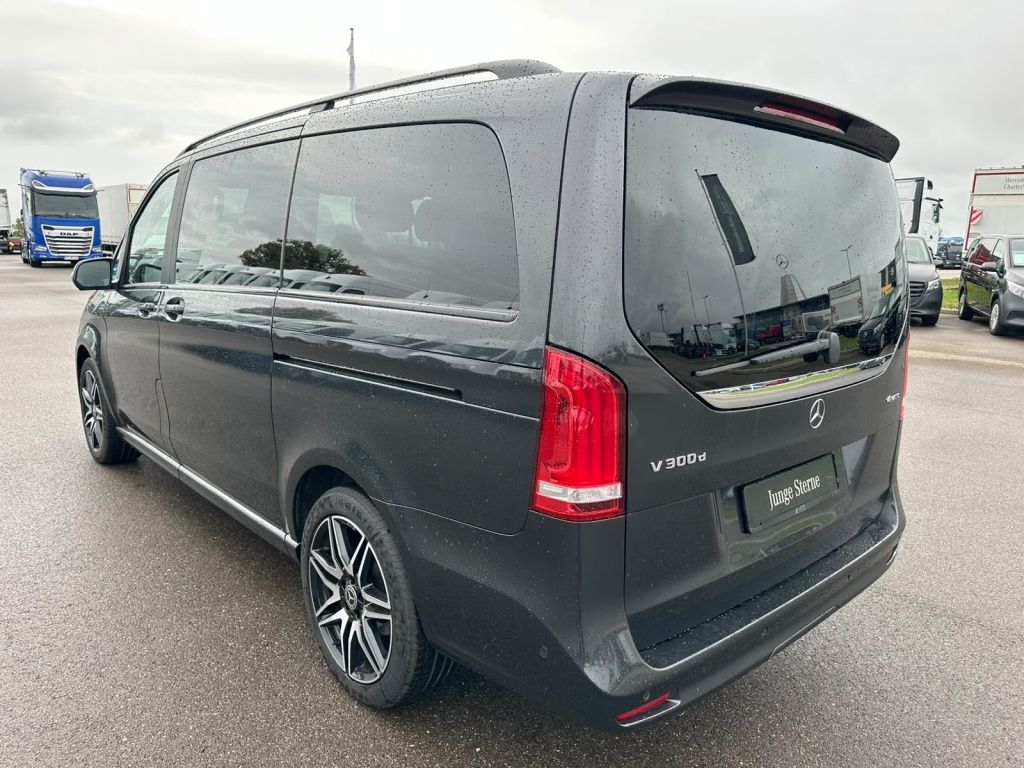 Mercedes-Benz V 300 2022 г. Серый, пробег 53276 км