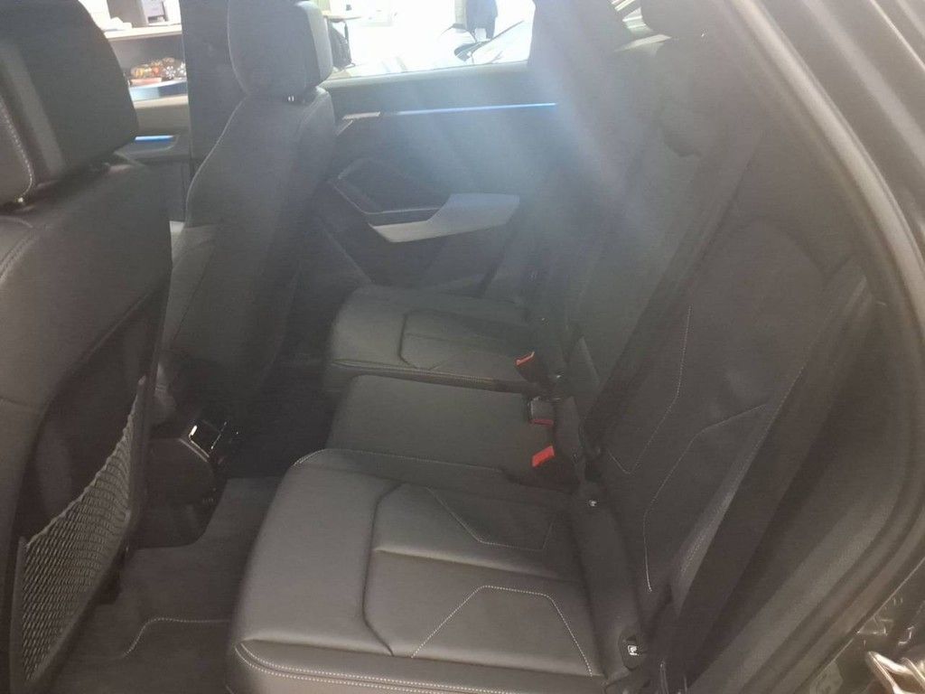 Audi Q3 2026 г. Серый, пробег 8318 км