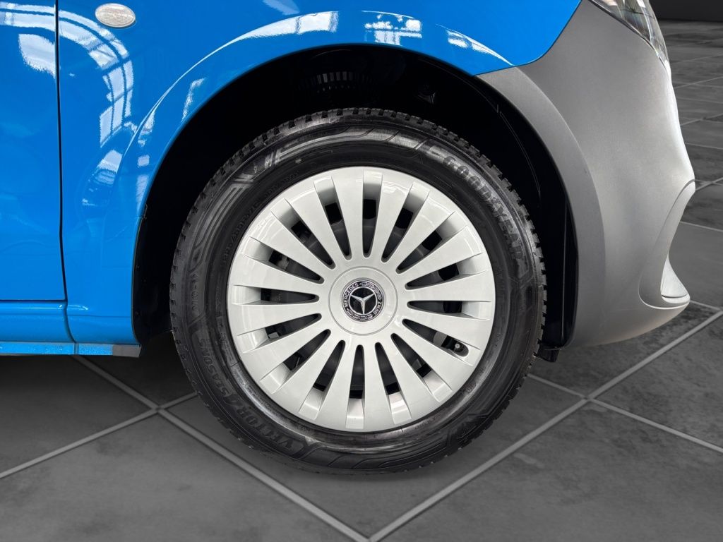 Mercedes-Benz Vito 2025 г. Синий, пробег 11551 км