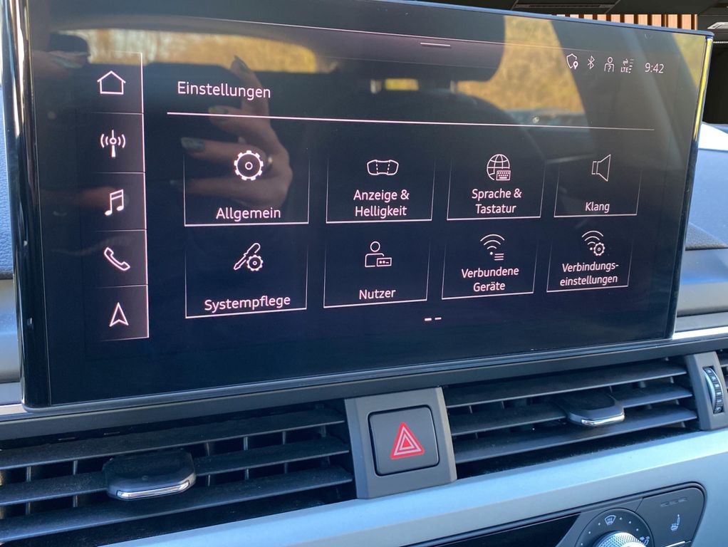 Audi A4 2023 г. Белый, пробег 58455 км