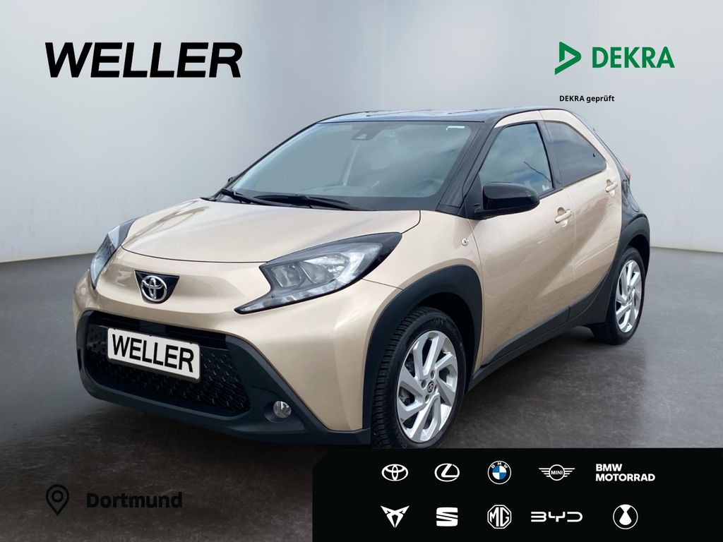 Toyota AYGO (X) 2022 г. Бежевый, пробег 39203 км