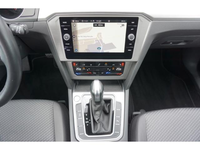 Volkswagen PASSAT VARIANT 2023 г. Белый, пробег 50000 км