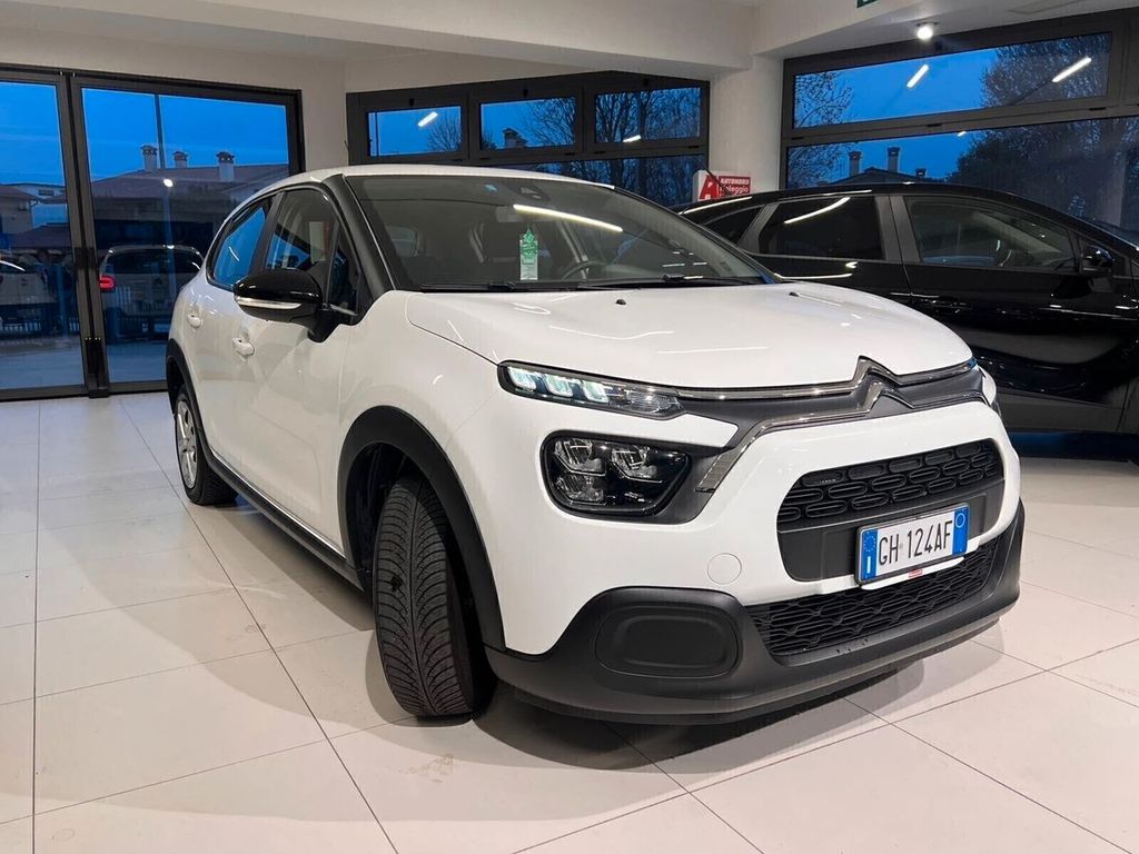 Citroen C3 2022 г. Белый, пробег 49600 км