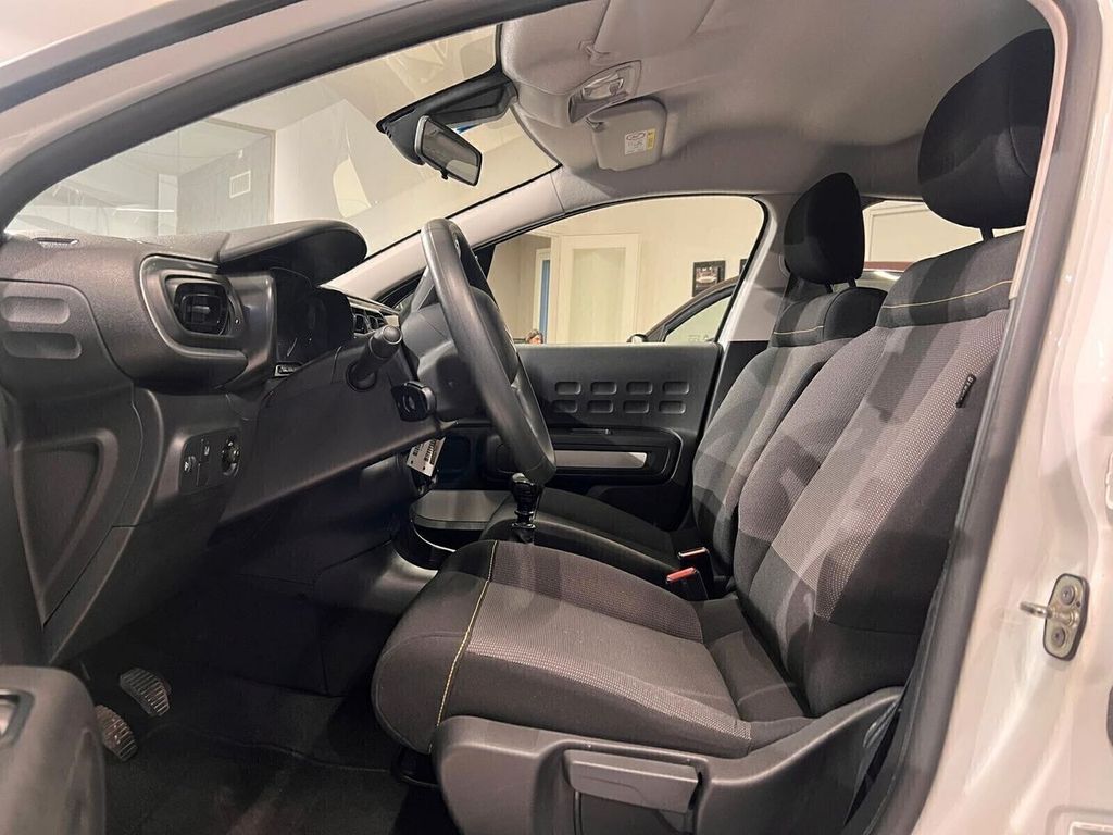 Citroen C3 2022 г. Белый, пробег 49600 км
