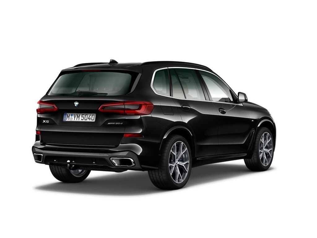 BMW X5 2022 г. Чёрный, пробег 46700 км