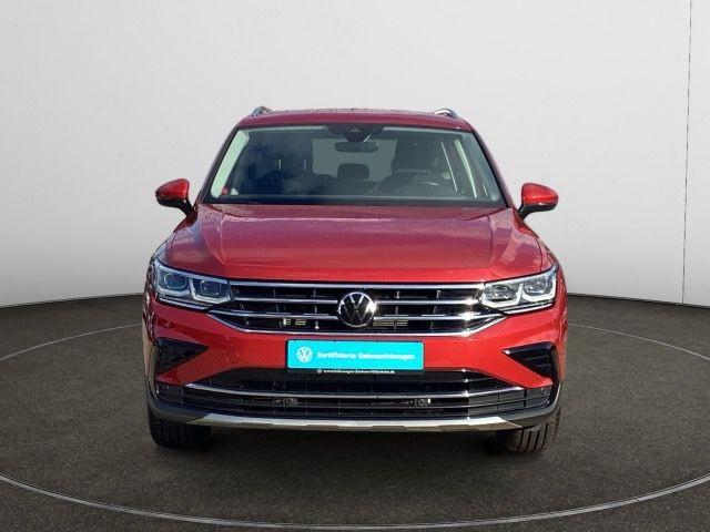 Volkswagen Tiguan 2022 г. Красный, пробег 47421 км