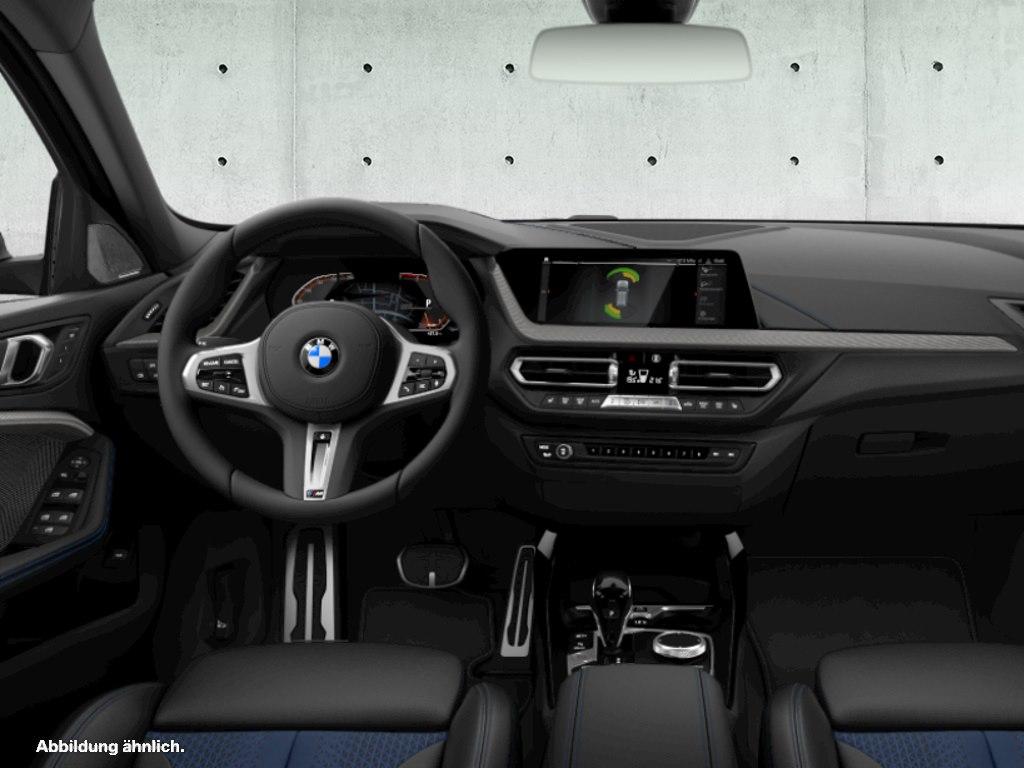 BMW 118 2023 г. Серый, пробег 39438 км