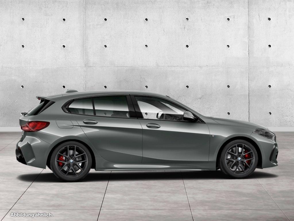 BMW 118 2023 г. Серый, пробег 39438 км