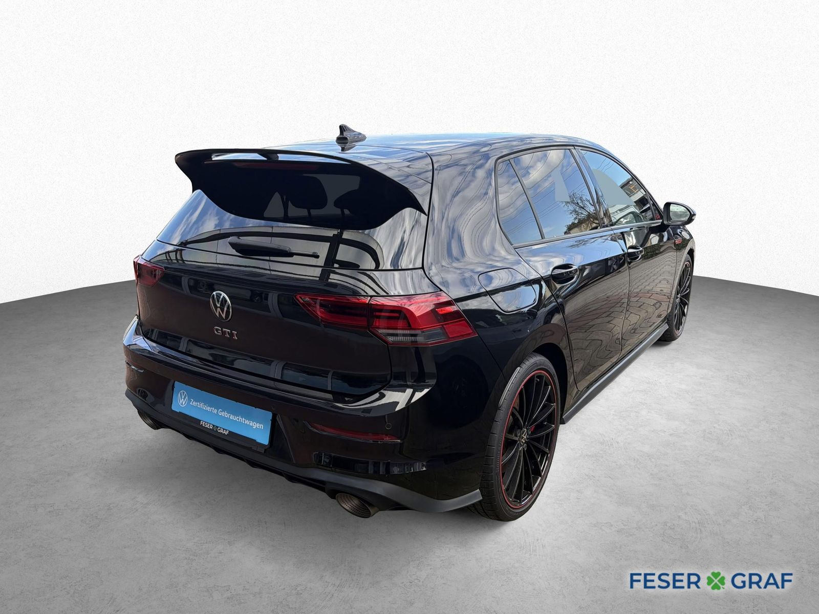Volkswagen Golf 2023 г. Чёрный, пробег 48500 км