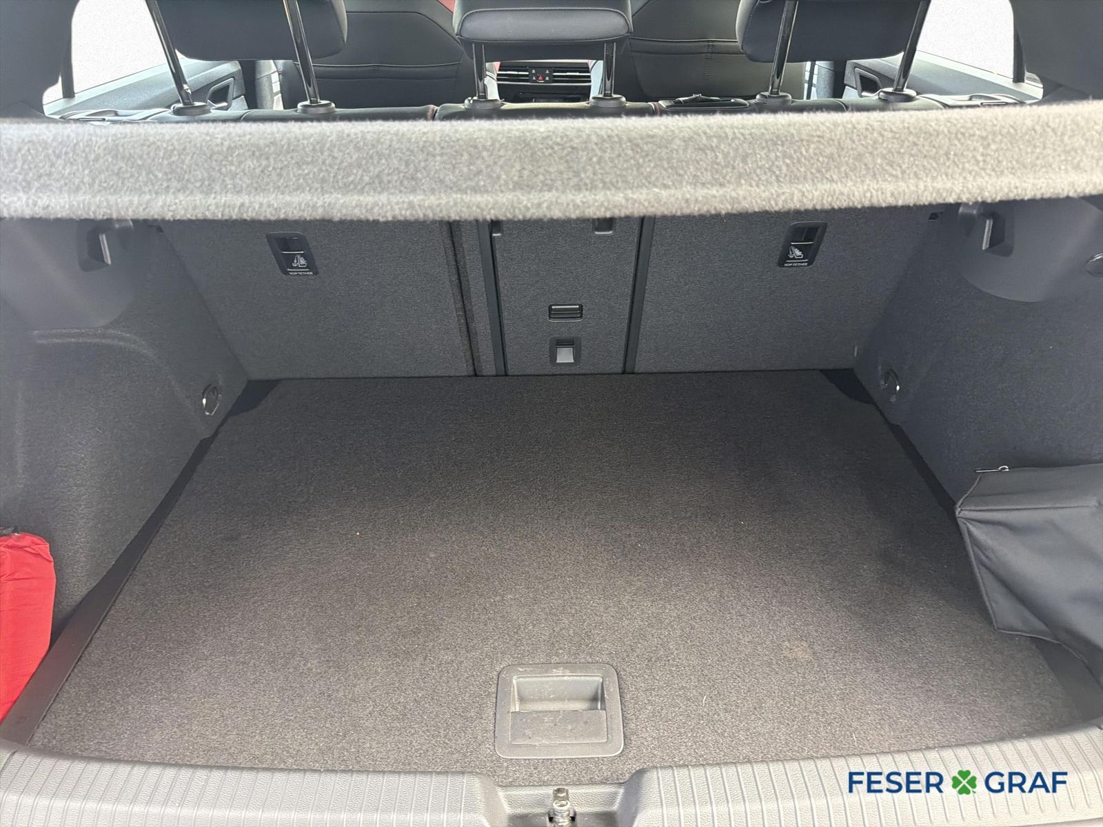 Volkswagen Golf 2023 г. Чёрный, пробег 48500 км