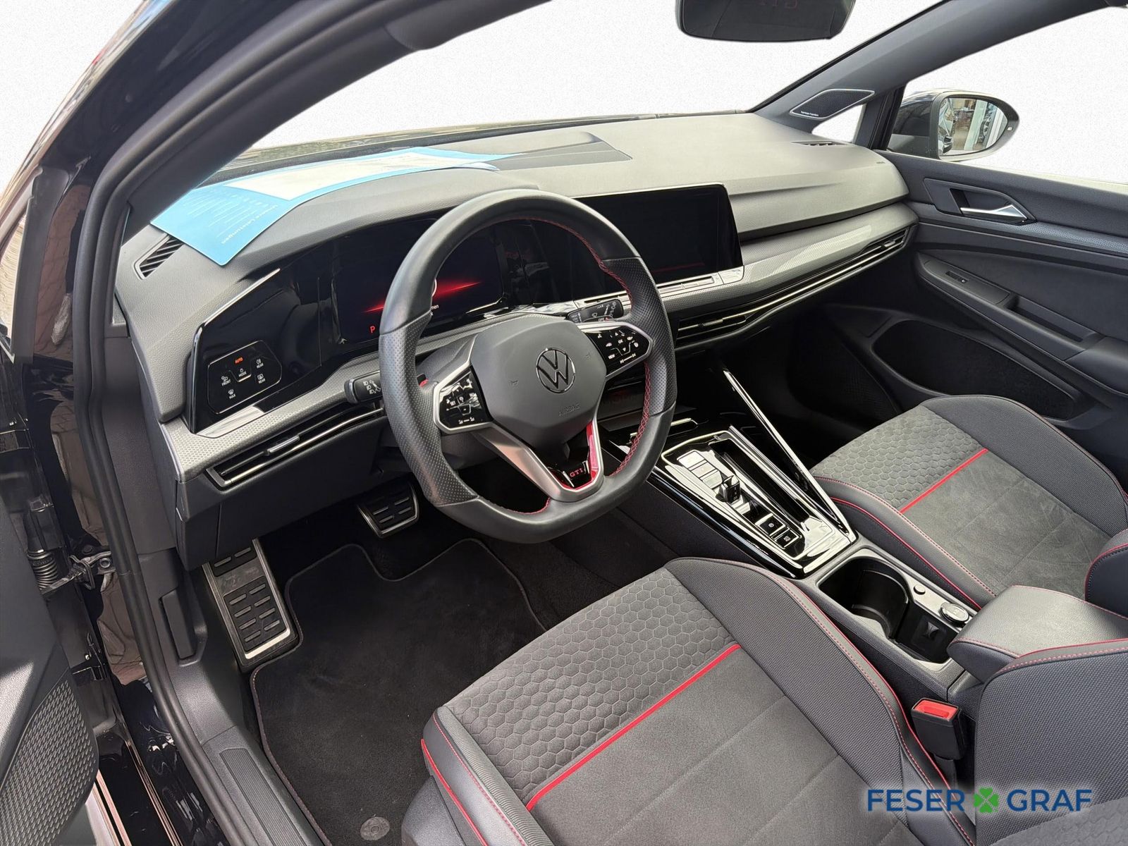 Volkswagen Golf 2023 г. Чёрный, пробег 48500 км