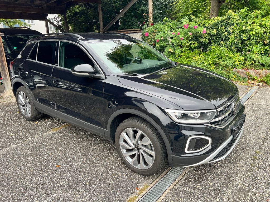 Volkswagen T-Roc 2023 г. Чёрный, пробег 56961 км