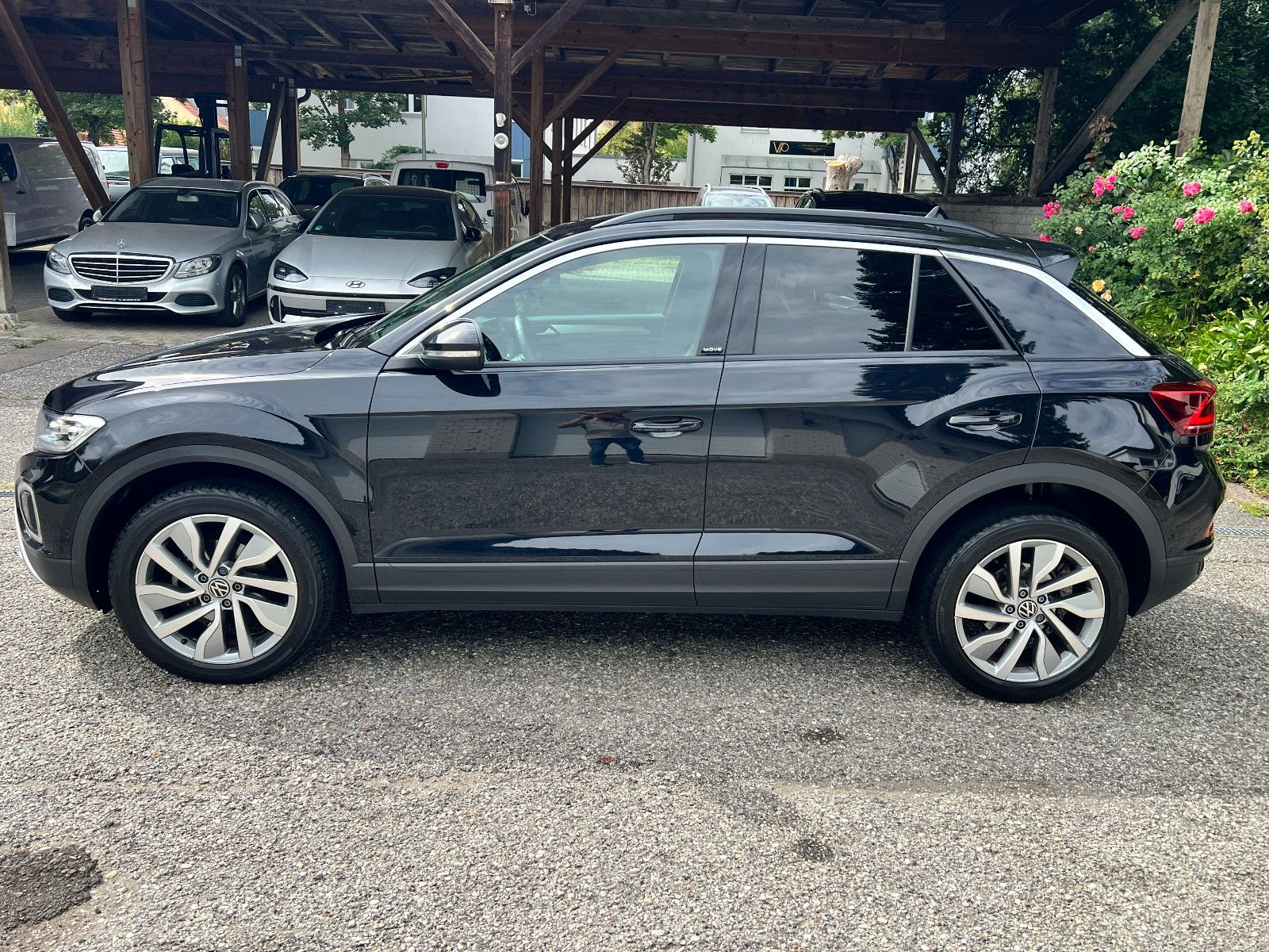 Volkswagen T-Roc 2023 г. Чёрный, пробег 56961 км
