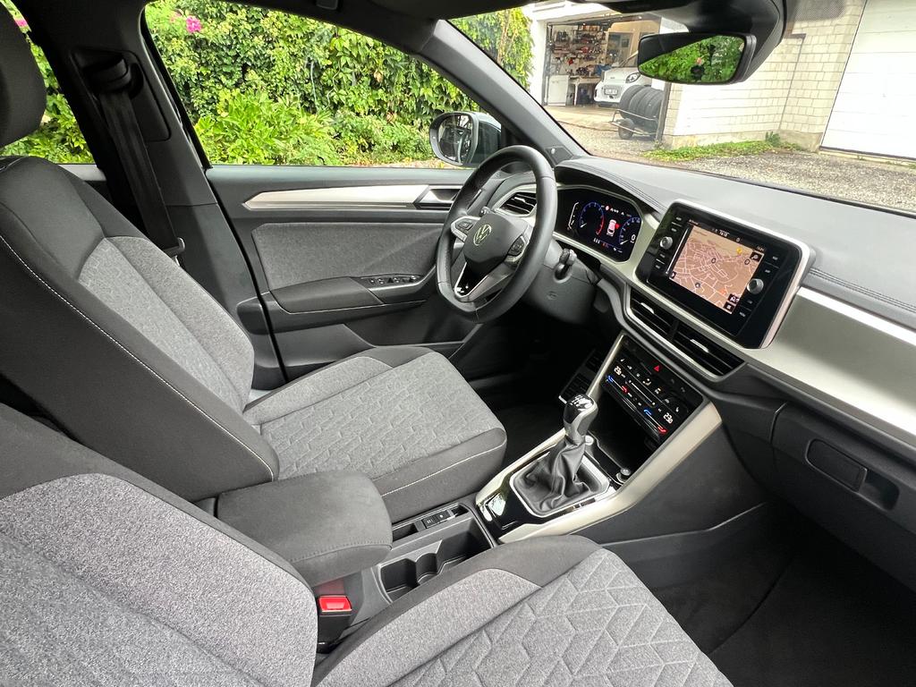 Volkswagen T-Roc 2023 г. Чёрный, пробег 56961 км