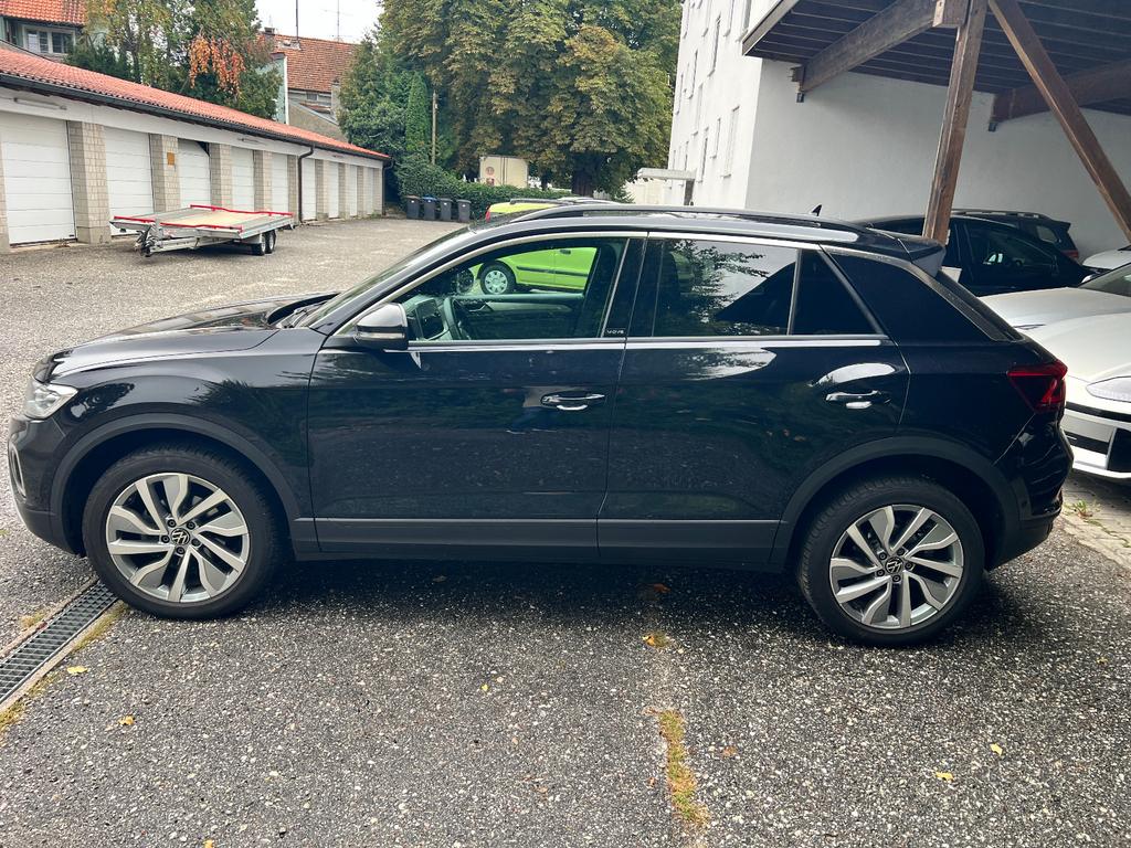 Volkswagen T-Roc 2023 г. Чёрный, пробег 56961 км