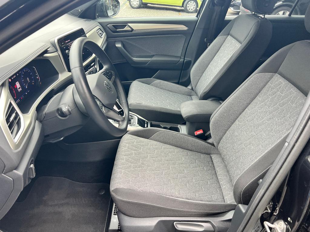 Volkswagen T-Roc 2023 г. Чёрный, пробег 56961 км