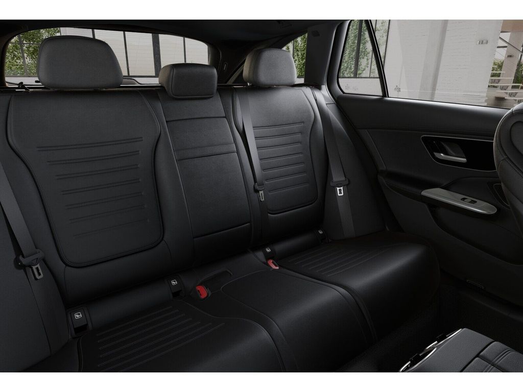 Mercedes-Benz C 300 2022 г. Серебристый, пробег 42734 км
