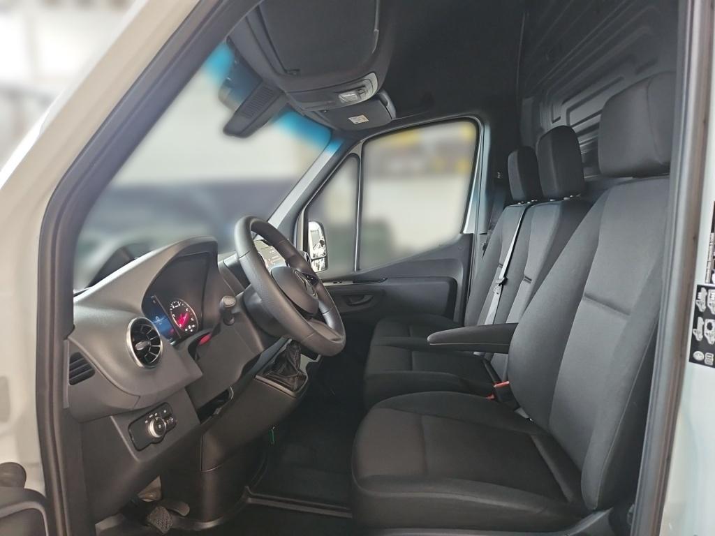 Mercedes-Benz SPRINTER 2025 г. Белый, пробег 57200 км