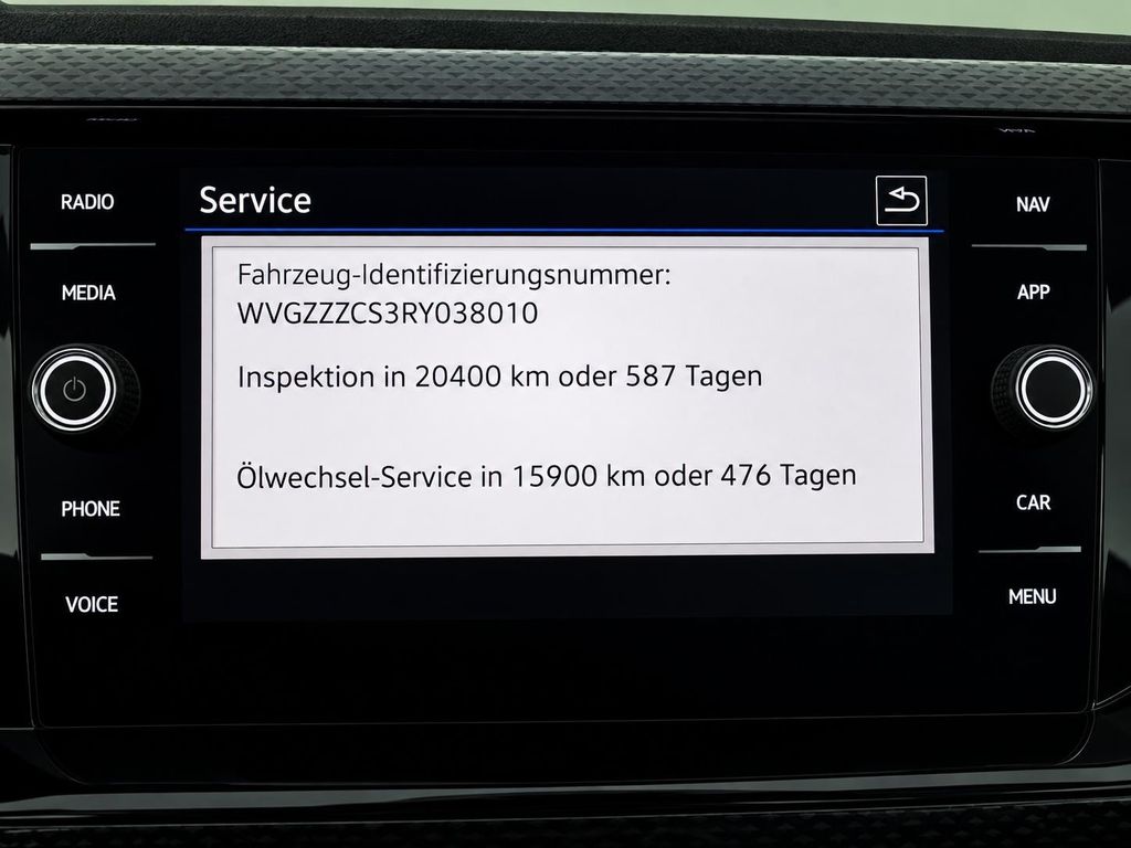 Volkswagen Taigo 2024 г. Серый, пробег 35000 км