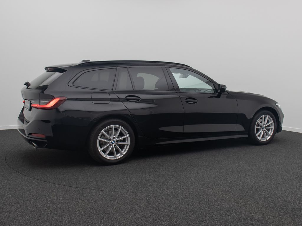 BMW 320 2023 г. Чёрный, пробег 44343 км