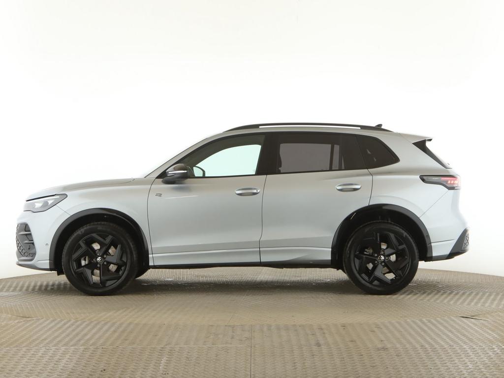 Volkswagen Tiguan 2026 г. Серебристый, пробег 18723 км