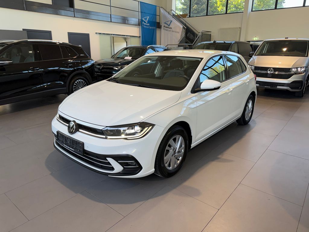 Volkswagen Polo 2022 г. Белый, пробег 59999 км