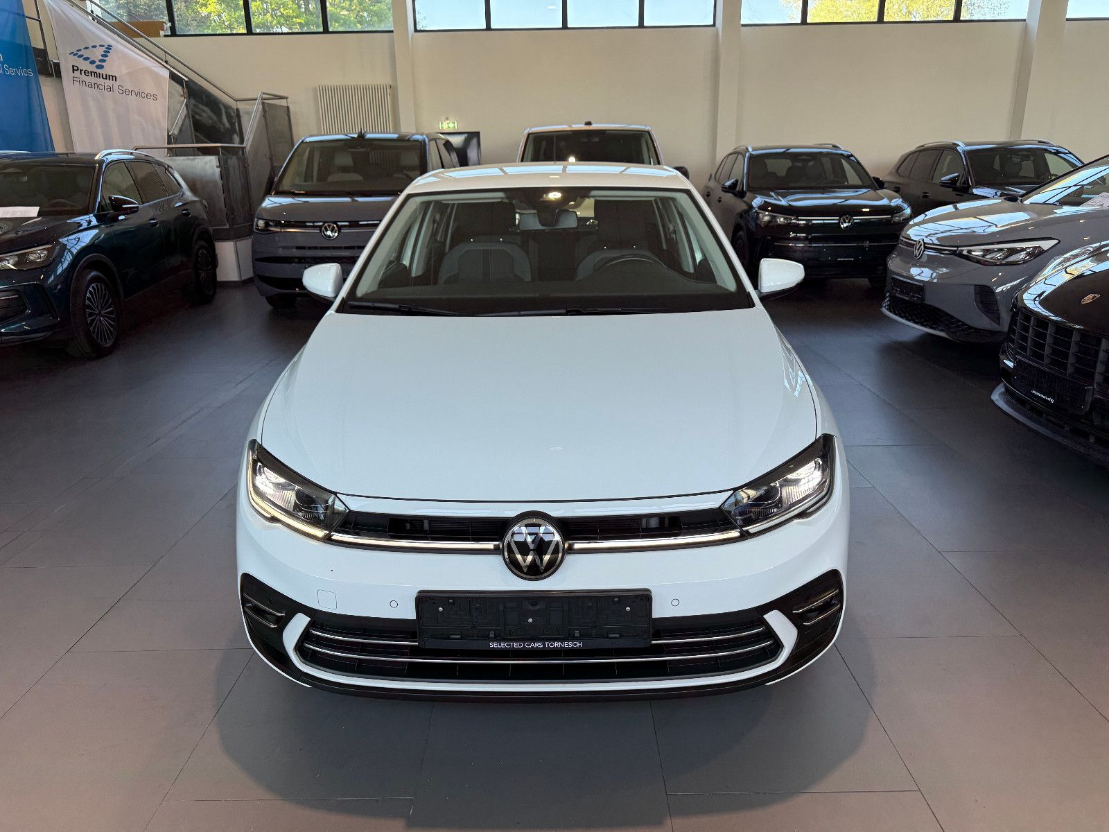 Volkswagen Polo 2022 г. Белый, пробег 59999 км
