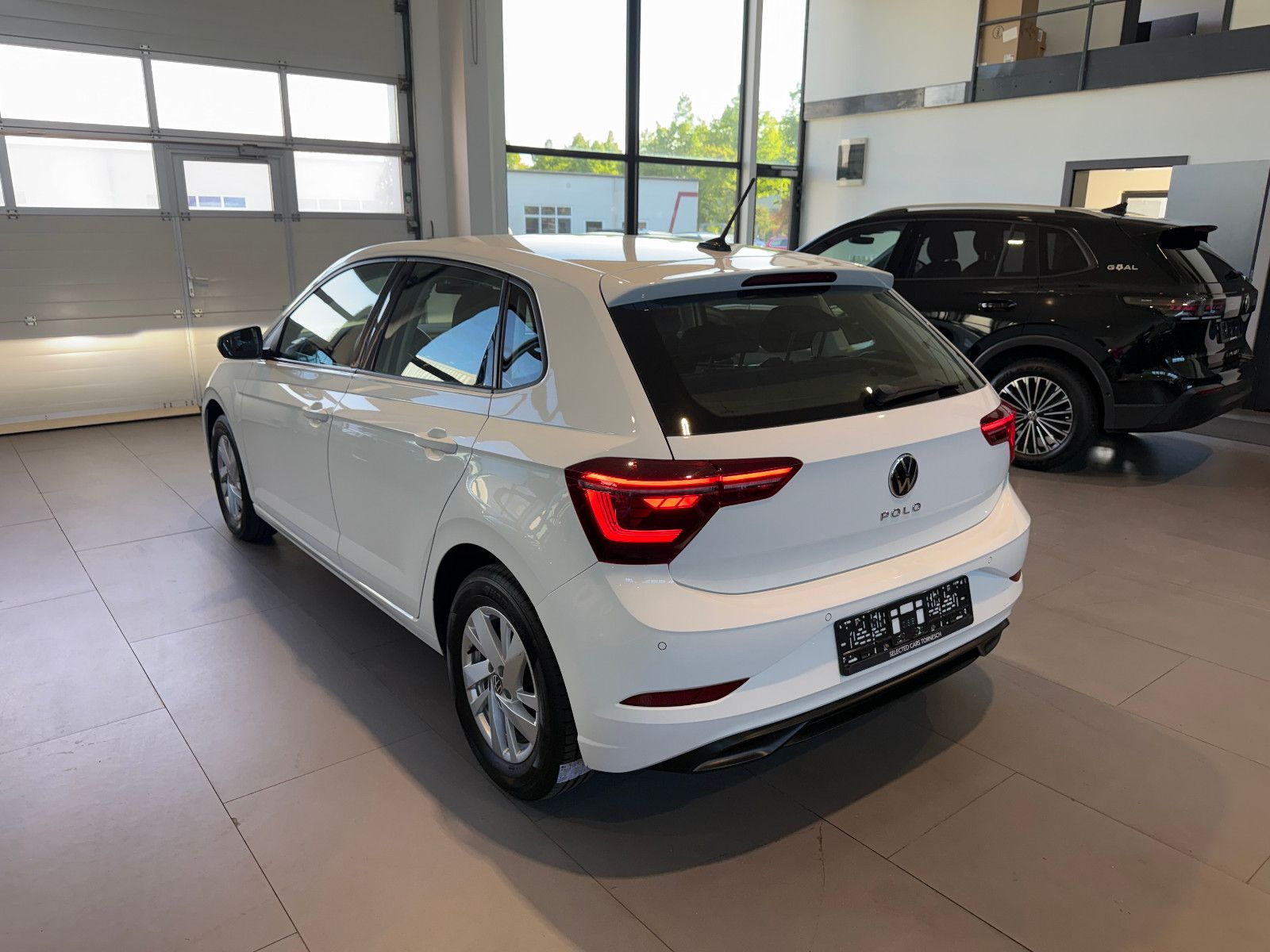 Volkswagen Polo 2022 г. Белый, пробег 59999 км