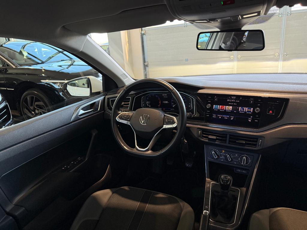 Volkswagen Polo 2022 г. Белый, пробег 59999 км