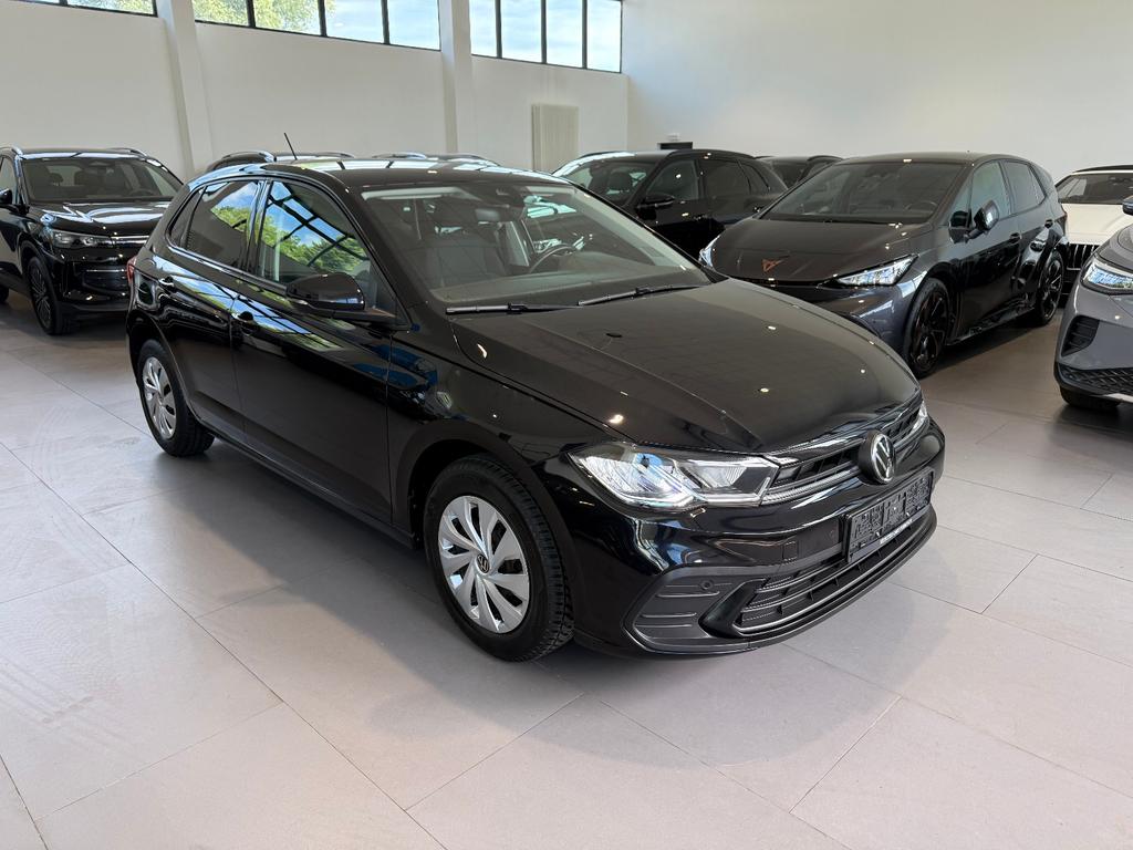 Volkswagen Polo 2023 г. Чёрный, пробег 48930 км