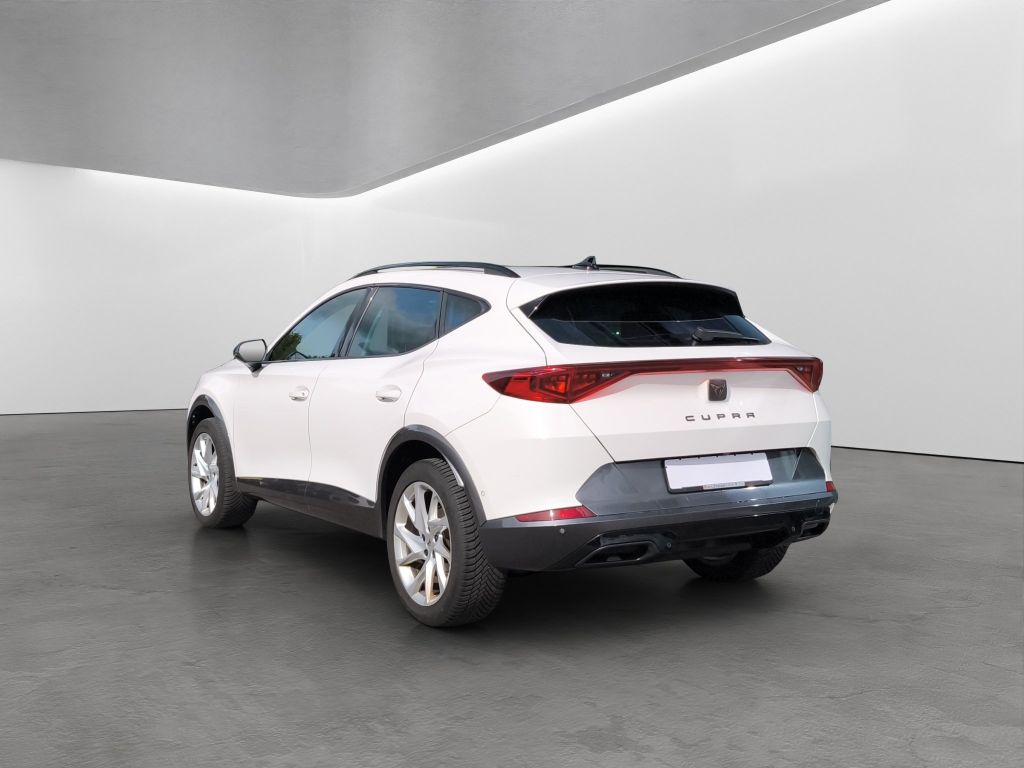 Cupra Formentor 2024 г. Белый, пробег 50695 км