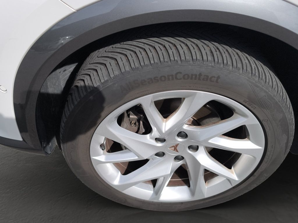Cupra Formentor 2024 г. Белый, пробег 50695 км