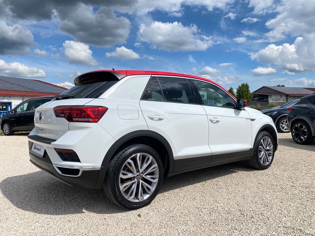 Volkswagen T-Roc 2022 г. Белый, пробег 38578 км