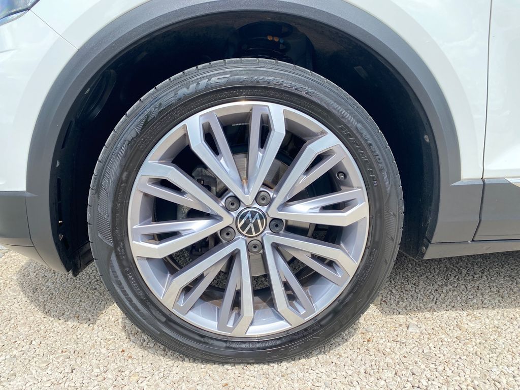 Volkswagen T-Roc 2022 г. Белый, пробег 38578 км