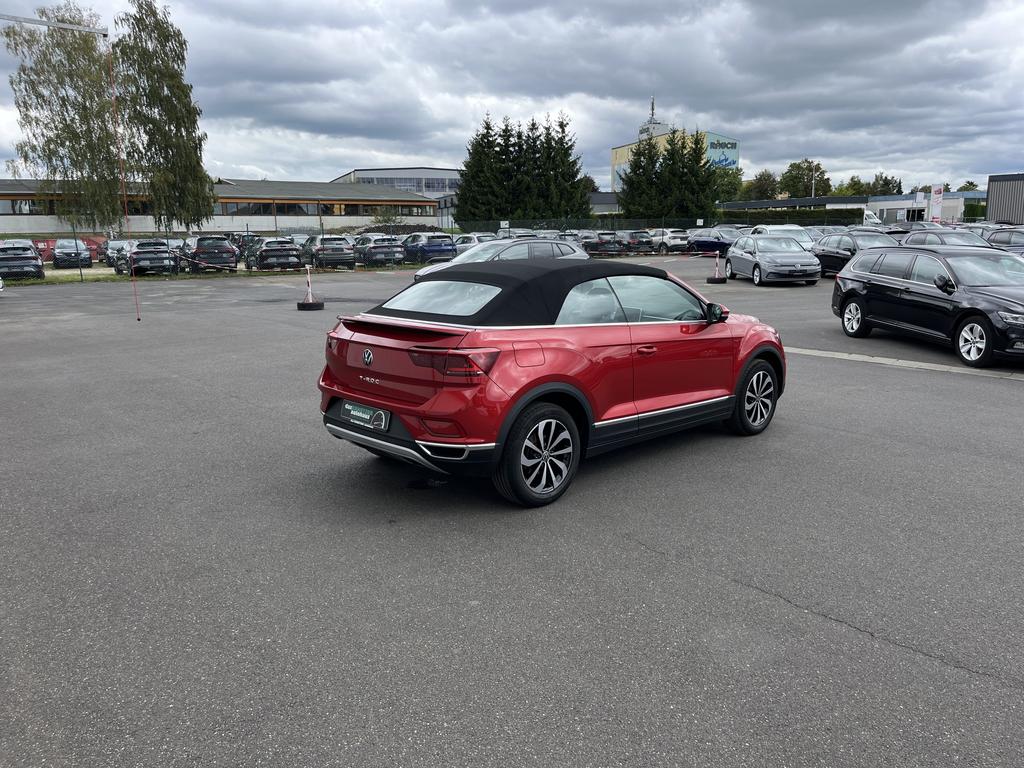 Volkswagen T-Roc 2022 г. Красный, пробег 25331 км