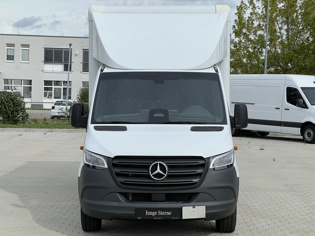 Mercedes-Benz SPRINTER 2025 г. Белый, пробег 37981 км