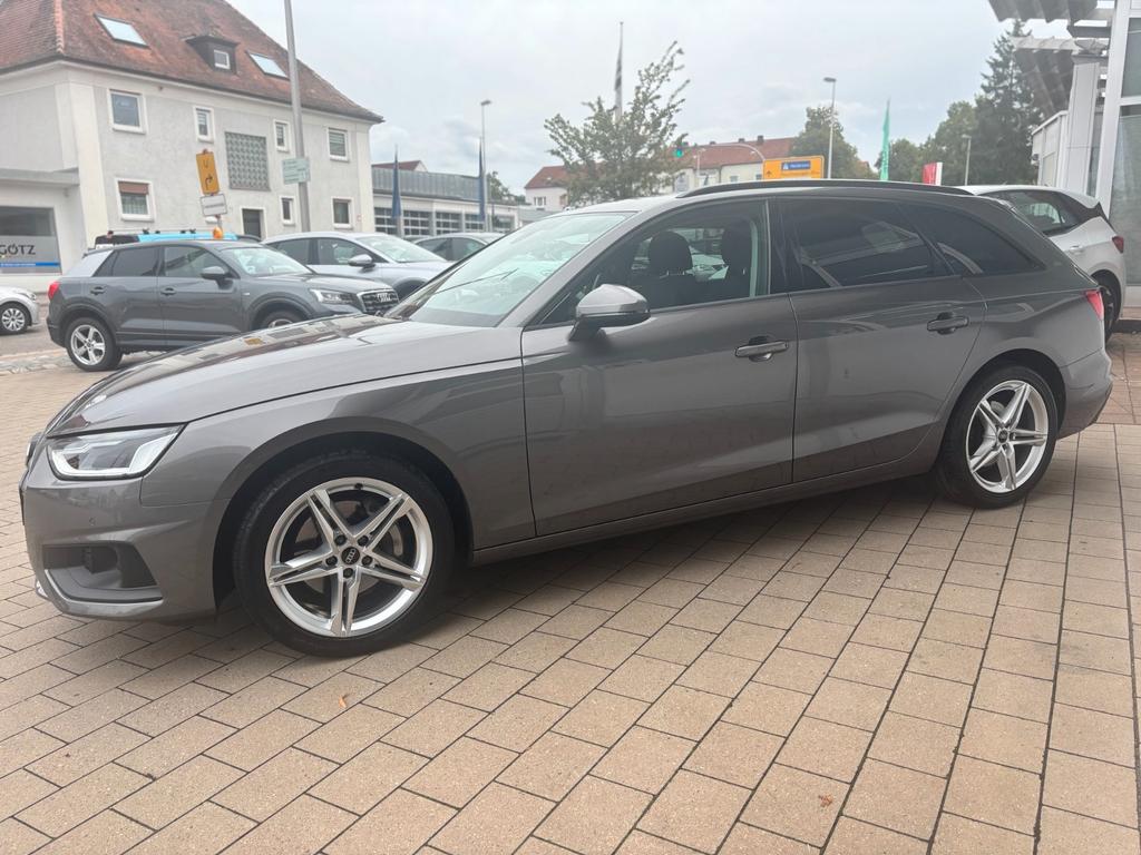 Audi A4 2022 г. Серый, пробег 47340 км