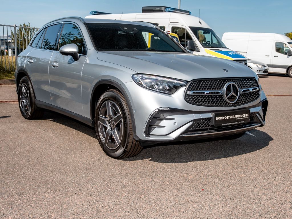 Mercedes-Benz GLC 300 2025 г. Серебристый, пробег 15741 км