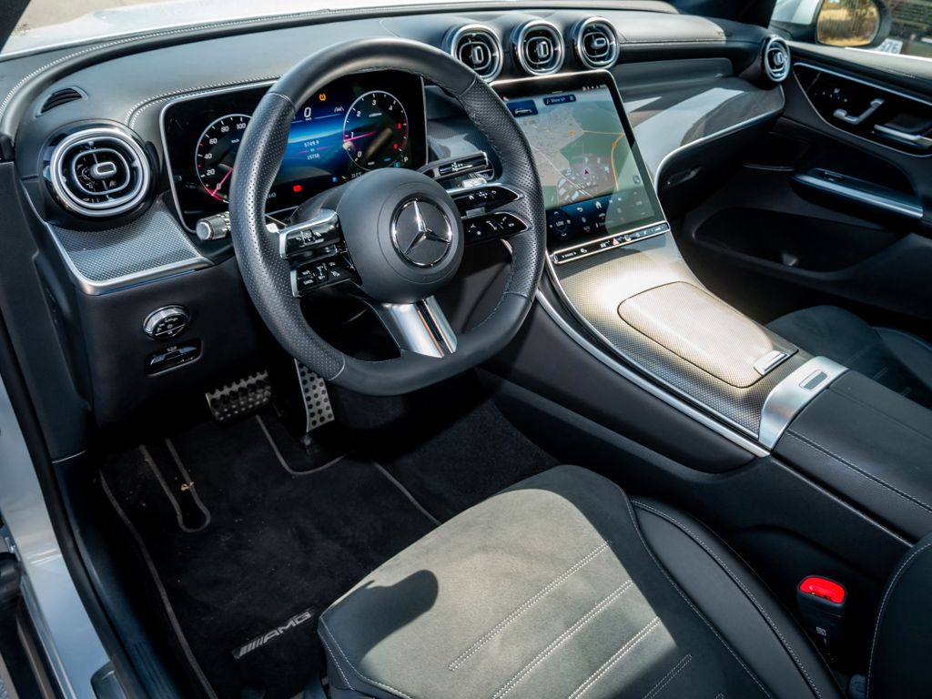 Mercedes-Benz GLC 300 2025 г. Серебристый, пробег 15741 км