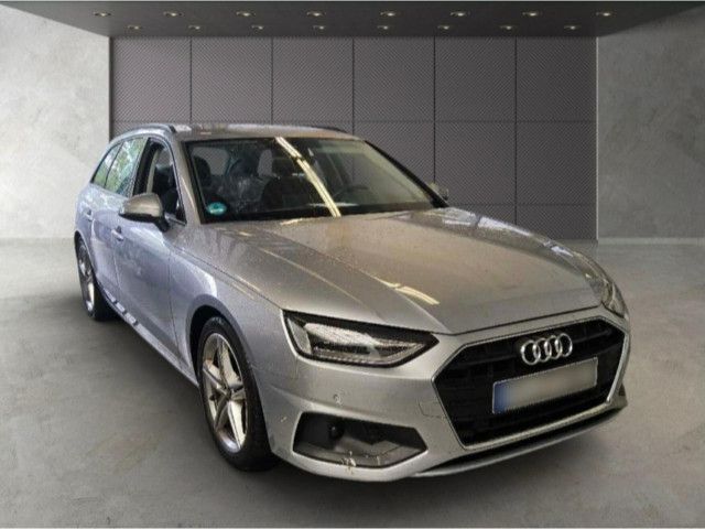 Audi A4 2024 г. Серебристый, пробег 54400 км