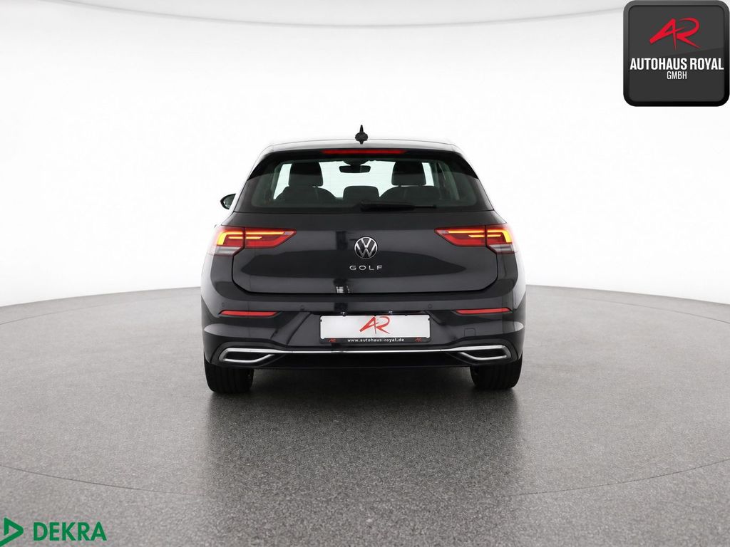Volkswagen Golf 2024 г. Серый, пробег 45112 км