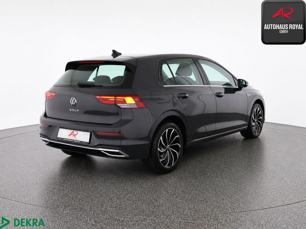 Volkswagen Golf 2024 г. Серый, пробег 45112 км