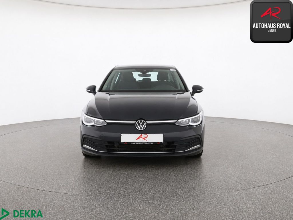 Volkswagen Golf 2024 г. Серый, пробег 45112 км