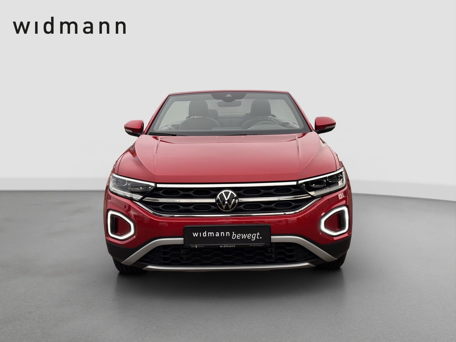 Volkswagen T-Roc 2023 г. Красный, пробег 40890 км