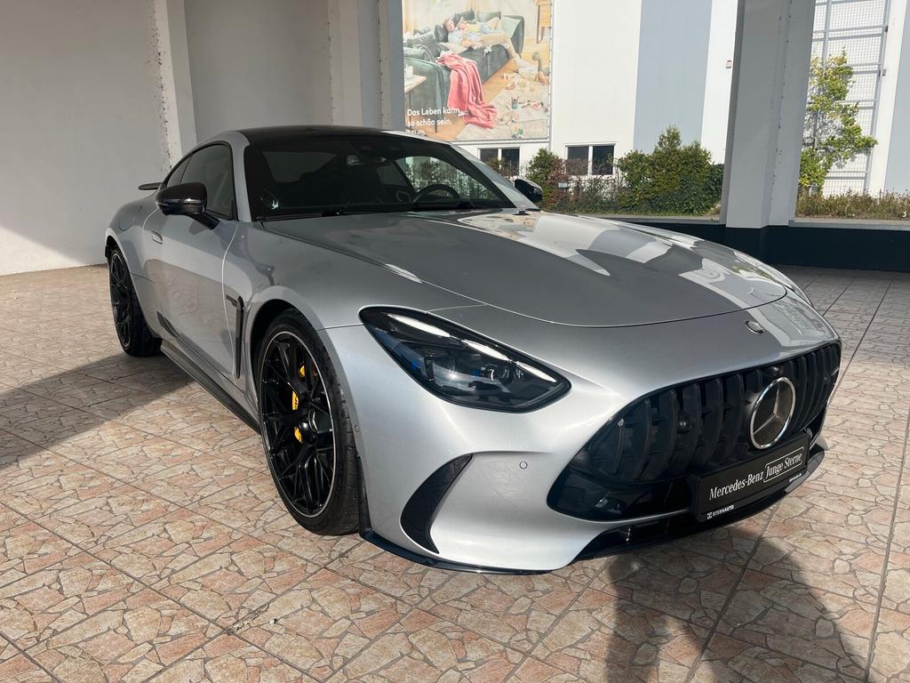 Mercedes-Benz AMG GT 2024 г. Серебристый, пробег 28571 км
