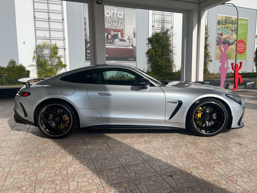 Mercedes-Benz AMG GT 2024 г. Серебристый, пробег 28571 км