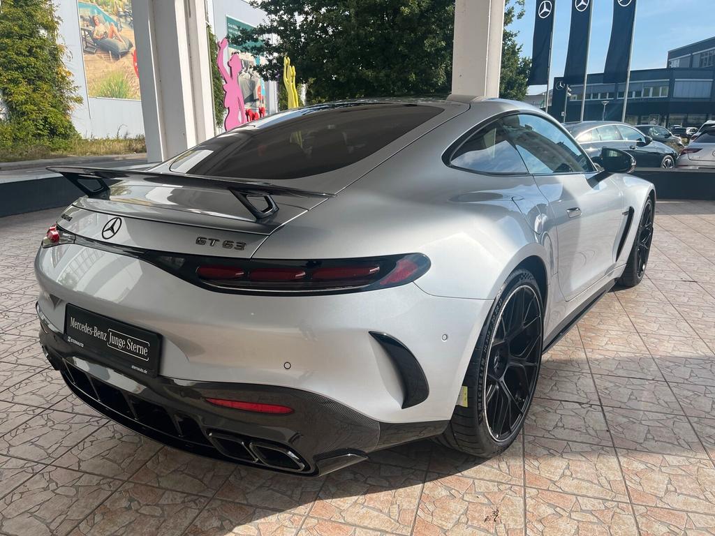 Mercedes-Benz AMG GT 2024 г. Серебристый, пробег 28571 км