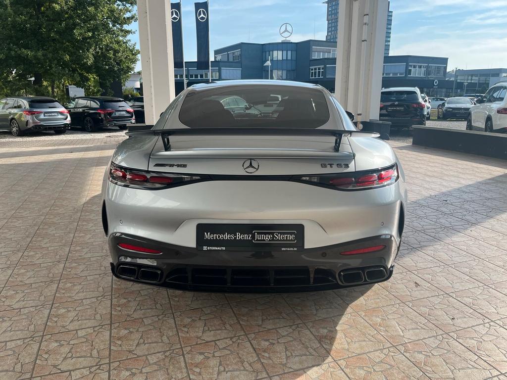 Mercedes-Benz AMG GT 2024 г. Серебристый, пробег 28571 км