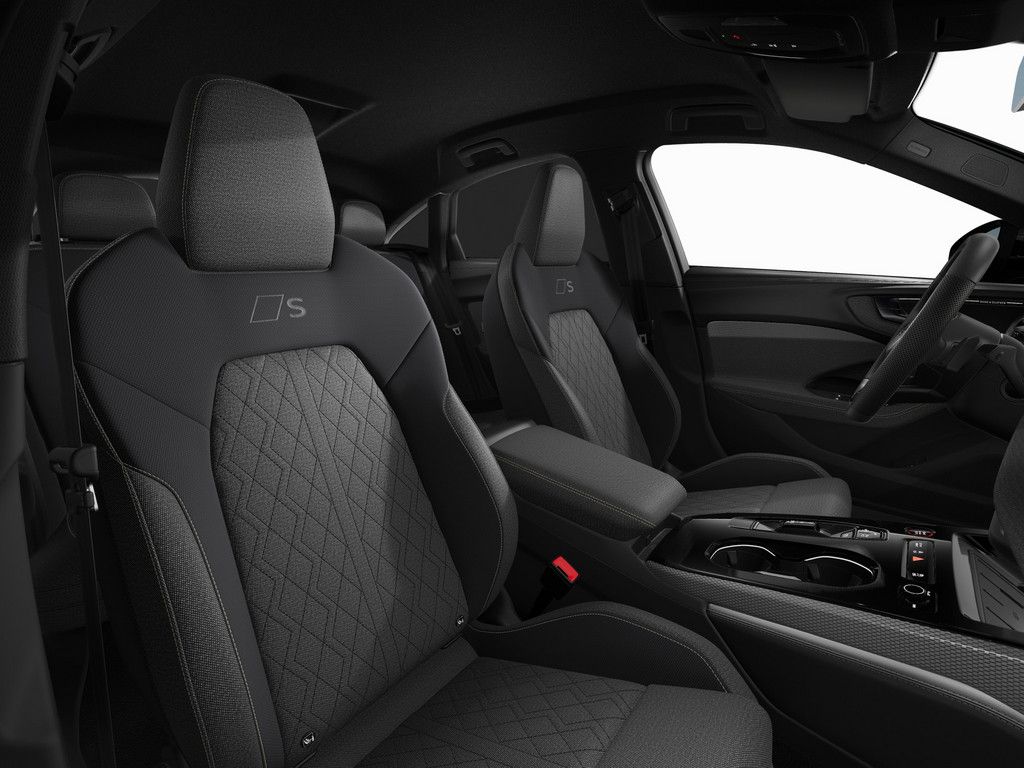 Audi A5 2025 г. Серый, пробег 15000 км