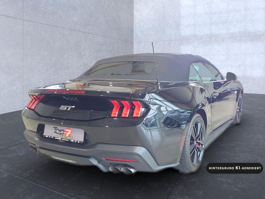 Ford Mustang 2024 г. Чёрный, пробег 26008 км